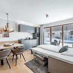 Alpenparks & Arlberg Warth Mit Pool 酒店 Warth (Vorarlberg)