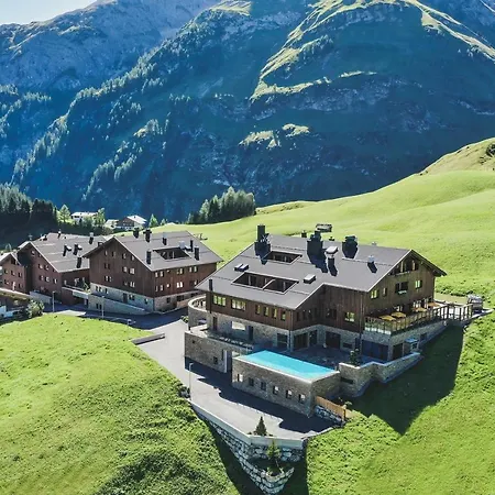 Alpenparks & Arlberg Warth Mit Pool Hotel 4*