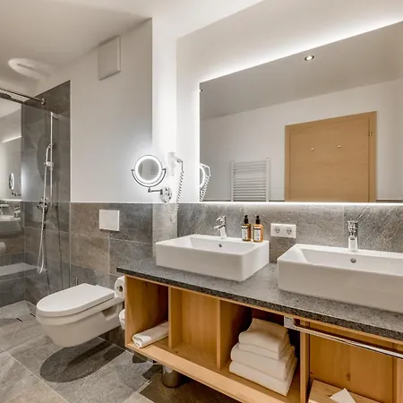 Alpenparks Hotel&apartment Arlberg Warth Mit Pool 4* Warth (Vorarlberg)