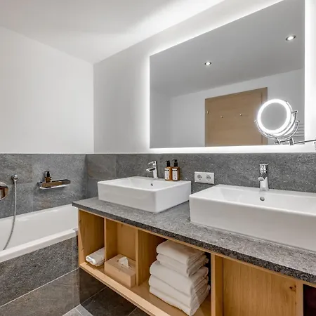 Hotel Alpenparks Hotel&apartment Arlberg Warth Mit Pool 4*