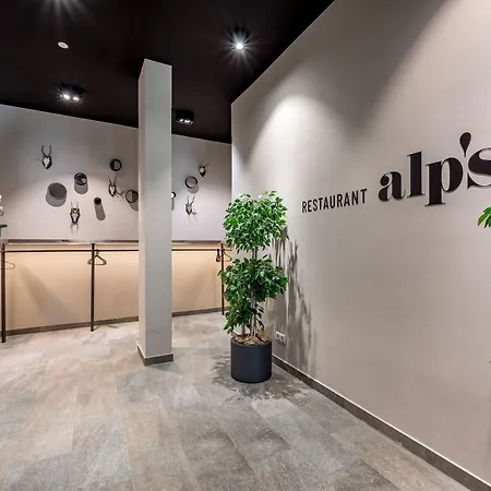 Alpenparks Hotel&apartment Arlberg Warth Mit Pool