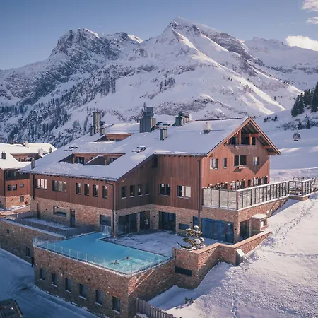 Alpenparks Hotel&apartment Arlberg Warth Mit Pool