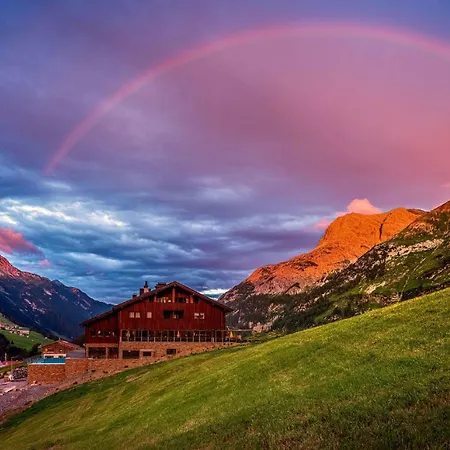 Alpenparks Hotel&apartment Arlberg Warth Mit Pool 4*