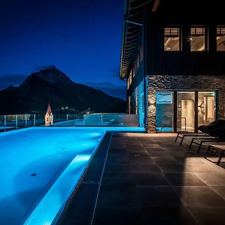 Alpenparks Hotel&apartment Arlberg Warth Mit Pool 4*