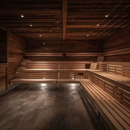 Alpenparks & Arlberg Warth Mit Pool Hotel 4*