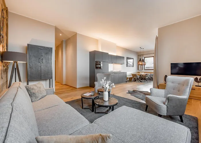 Alpenparks & Arlberg Warth Mit Pool מלון ווארת