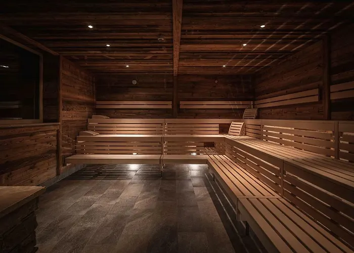 Alpenparks & Arlberg Warth Mit Pool מלון 4*