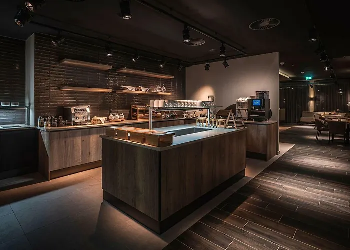 Alpenparks & Arlberg Warth Mit Pool 4* ווארת